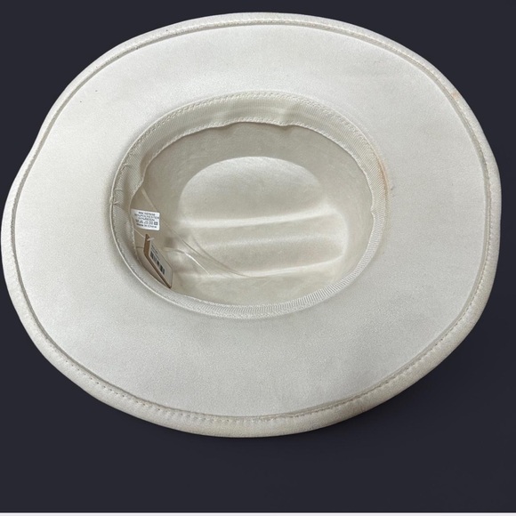 Pearl-Embellished Cream Hat - Picture 3 of 4